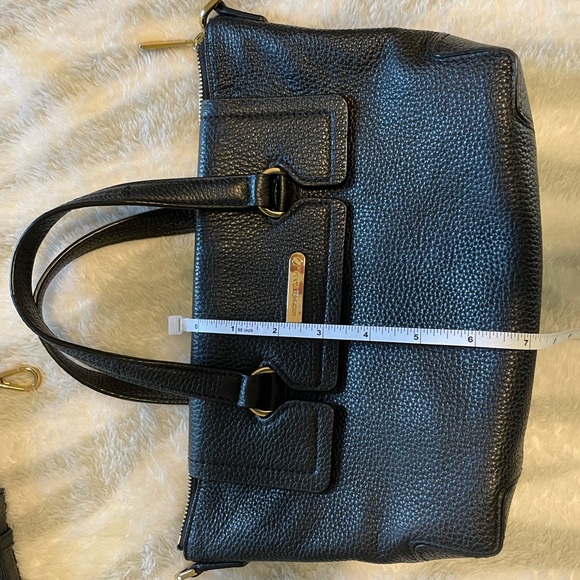 MICHAEL KORS Black Leather Purse. EUC. Discounted shipping! - Picture 6 of 16